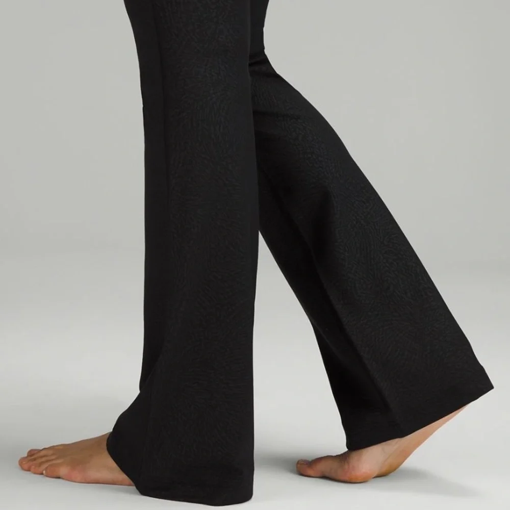 Lululemon 14 Groove Super-High-Rise Flare Pants - Picture 13 of 13